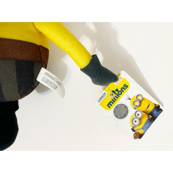 2 Minions Movie Despicable Me Plush Characters One Eye Pirate & Evil Minion NEW - Picture 6 of 6